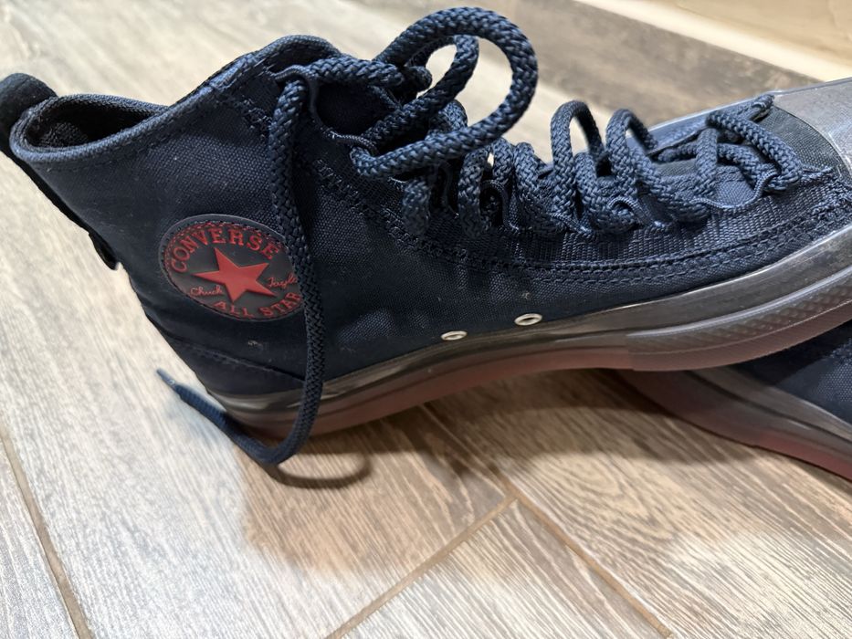 Продавам кецове Converse