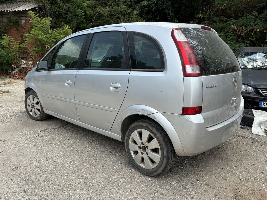 Опел мерива 1.7 дизел за части.