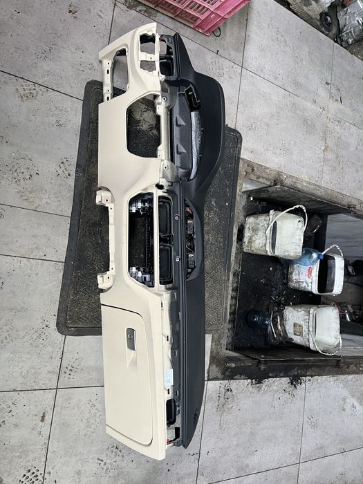 Арматурно табло бмв 5 г30/31 ( armaturno tablo bmw 5 g30/31 )