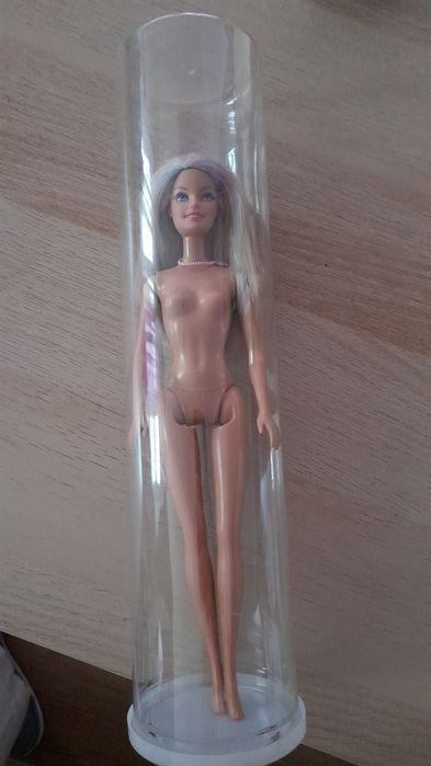 Păpușă Barbie 2010