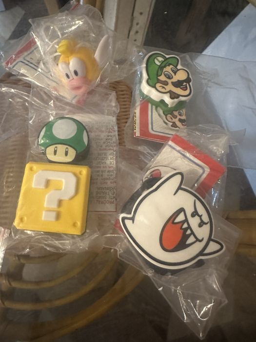 Игрушки кинлер, марио !!!