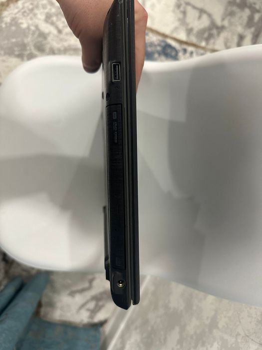 Ноутбук полуигровой