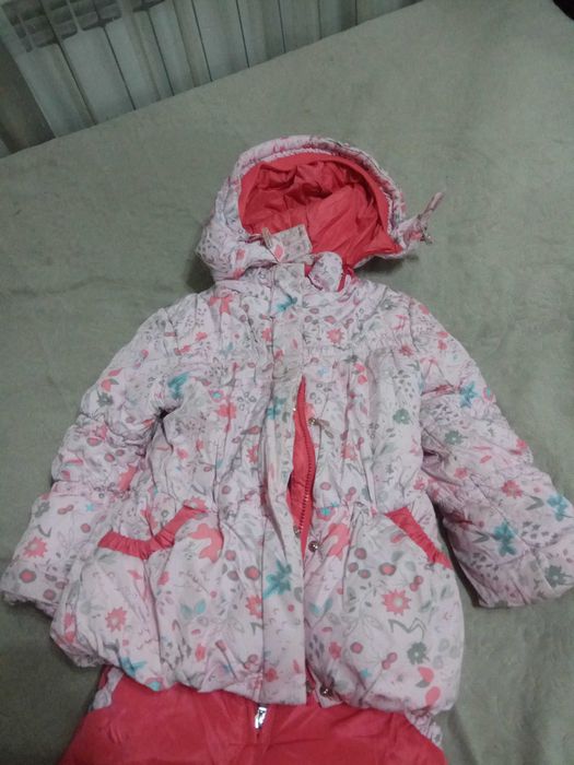 продам детский зимний комбинезон