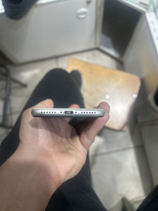 iphone se 2022,64gb
