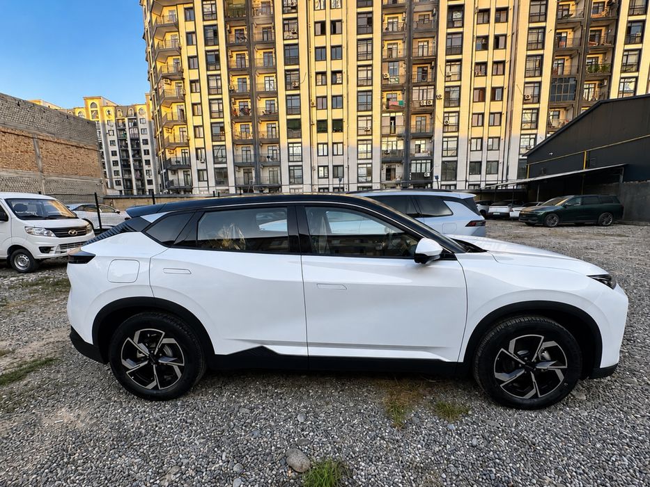 Dongfeng AeoluS L7 518km