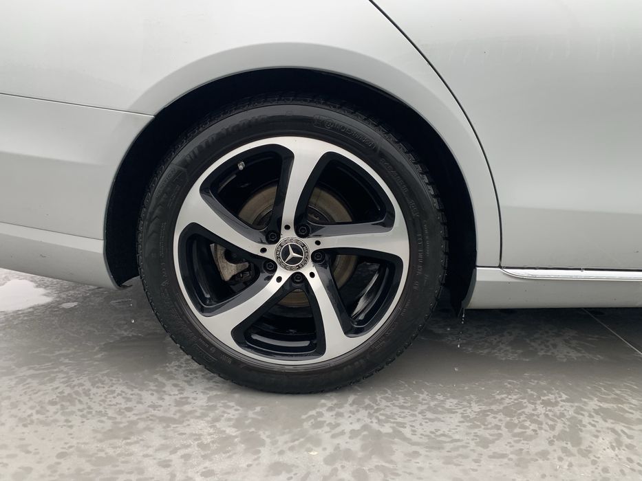 De vanzare 4 jante cu cauciucuri