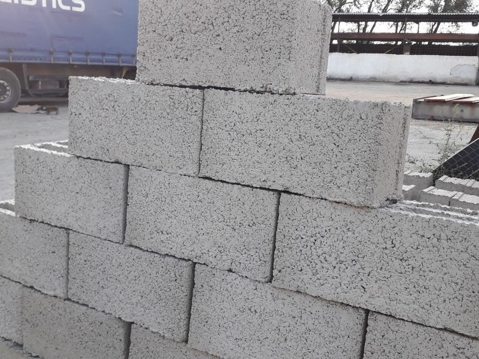 Пескаблок стенный