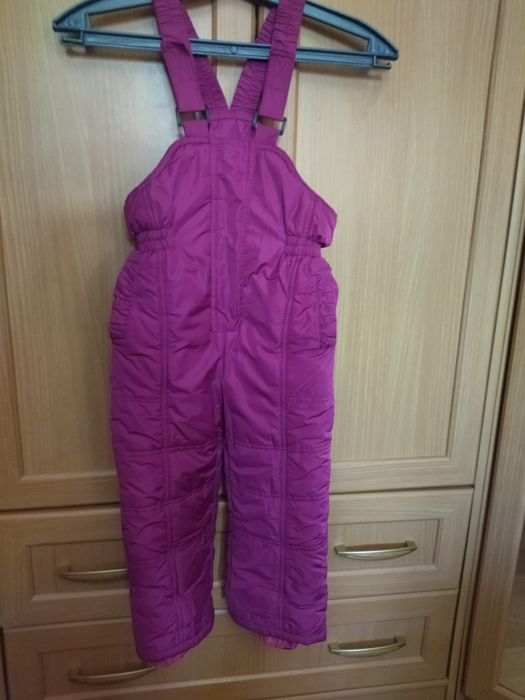 Продам      детские вещи    на 3- 5 лет.