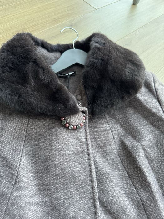 Продам новое пальто