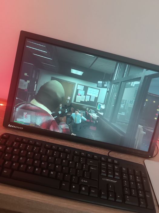 PC HP AMD A10 8GB RAM SSD 120GB + HDD 300 GB Windows 10