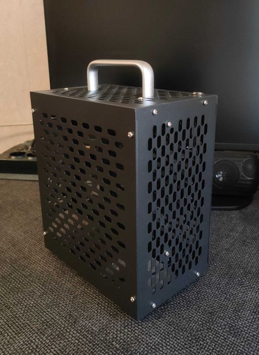 Корпус для ПК mini ITX