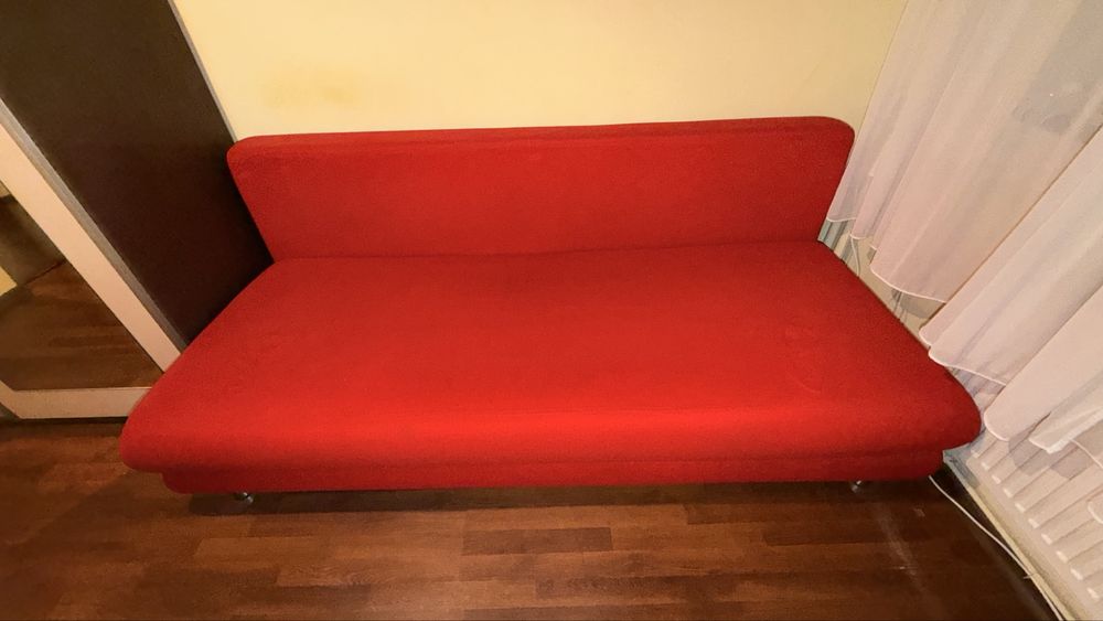 Set de mobilă dormitor/living - dulap, corp suspendat și canapea