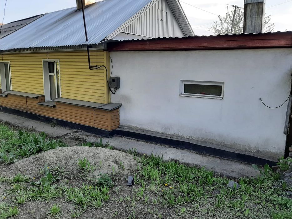 Продам половину дома из 5-ти комнат