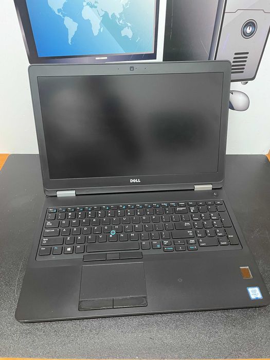 Laptop Dell Latitude 5570, I7 6820 HQ, 16 gb ddr4, Video dedicat, garantie