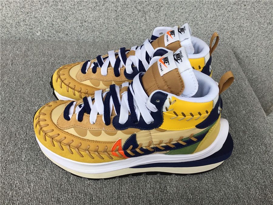 Nike Sacai X Jean Paul Gaultier x NK Vaporwaffle D Timisoara • OLX.ro