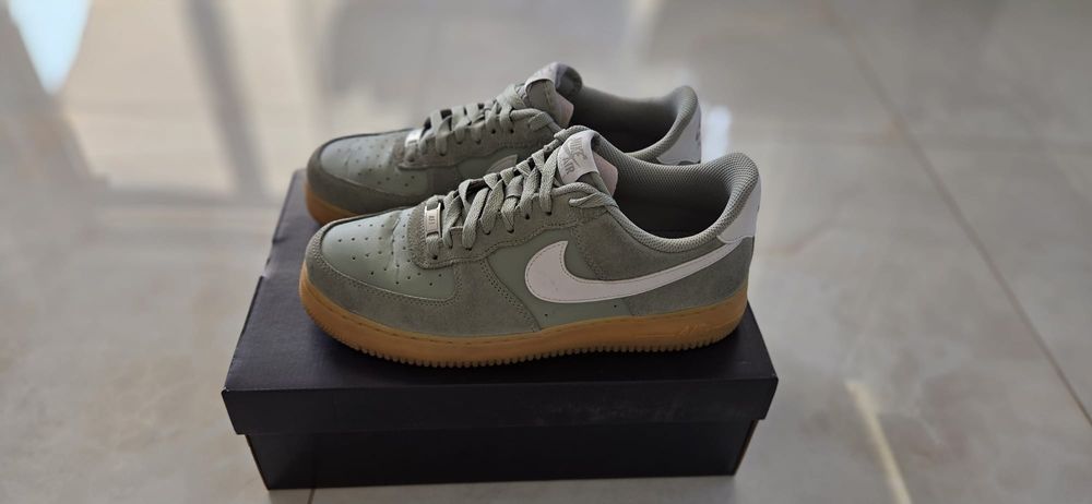 Nike Air Force 1 ’07 LV8 – mărimea 43
