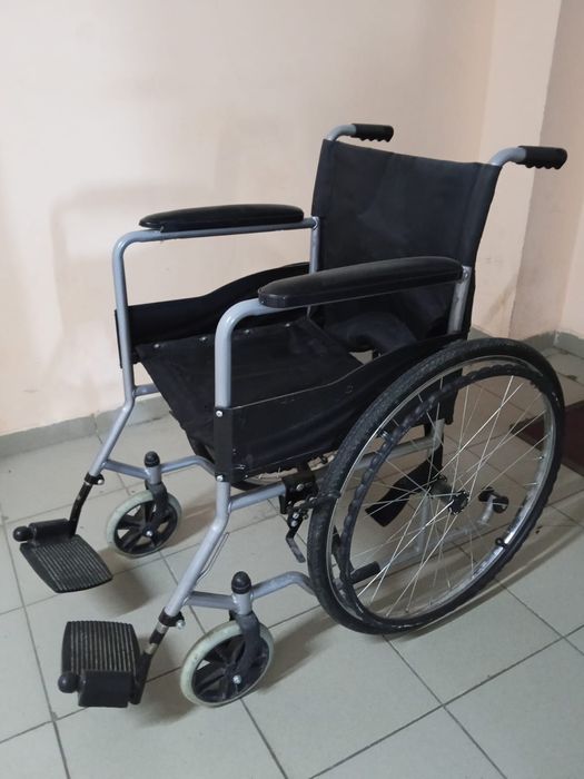 Продается инвалидная коляска