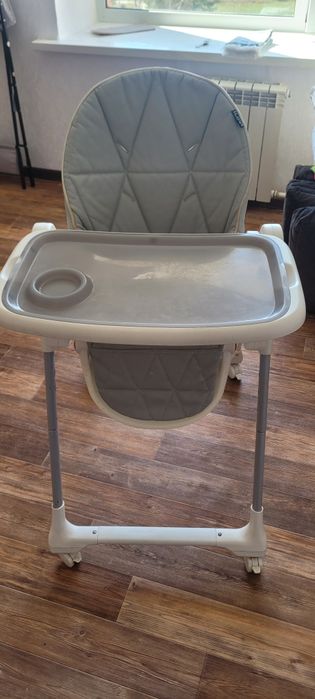 Продам стульчик для кормления