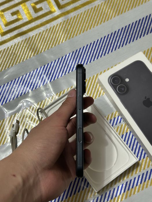 Iphone 16 128gb black