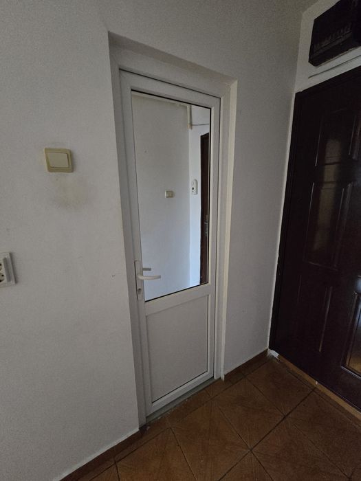 Ușa termopan cu Oglinda !