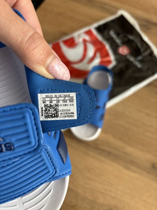 Сандали Adidas 26номер