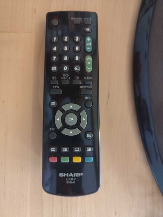 Прдавам телевизор Sharp