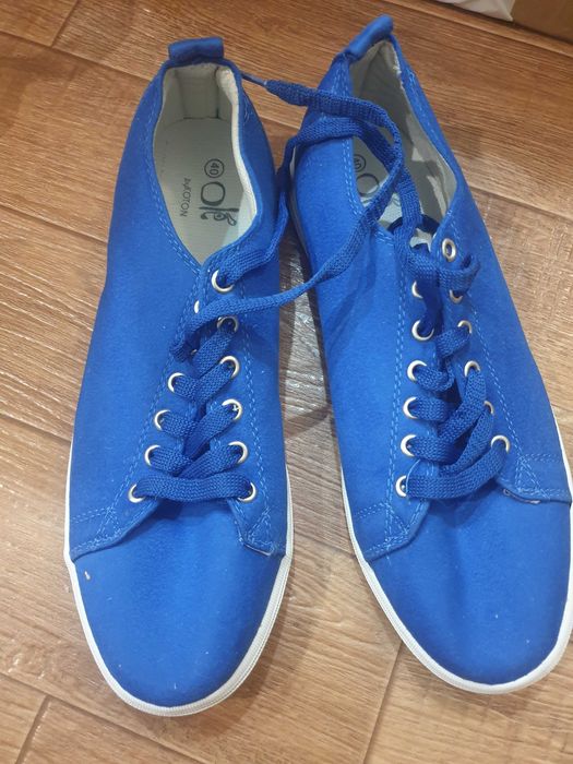 Женская обувь размер 40