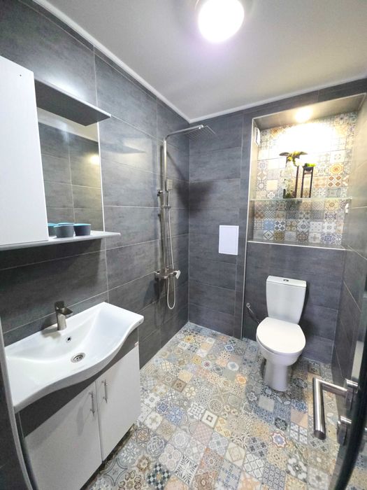 Нова къща с двор в широк център на Велинград