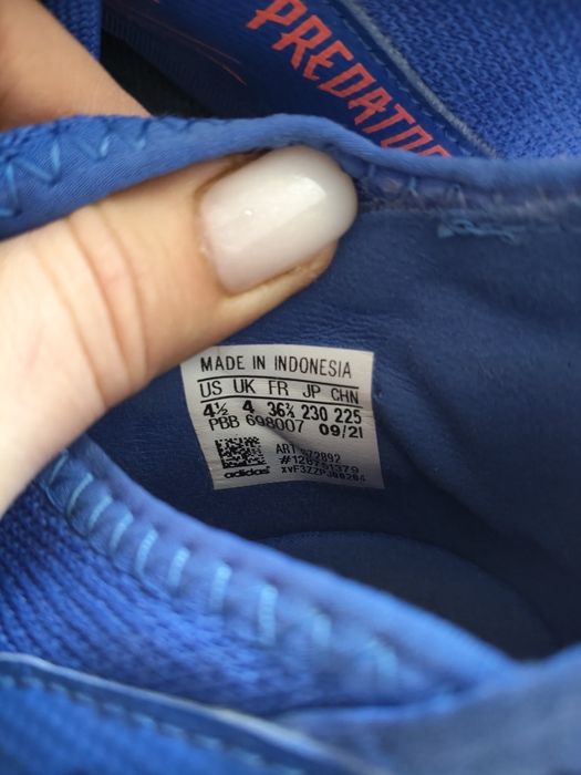 Бутсы футбольные