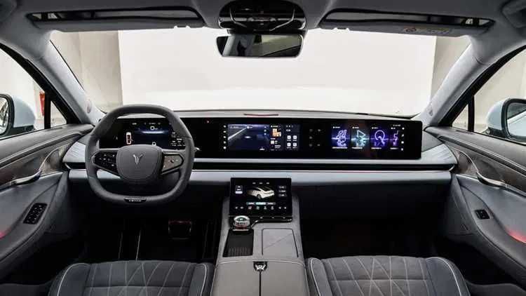 Voyah chasing light Rwd