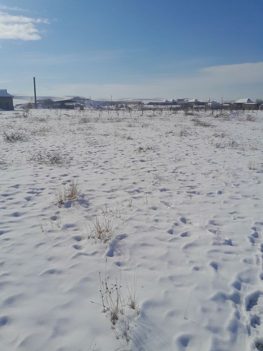 Йер учаскаси 10 сотих келишиьган холда