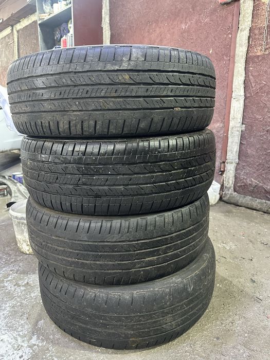 Продам шины R17   215/60/17