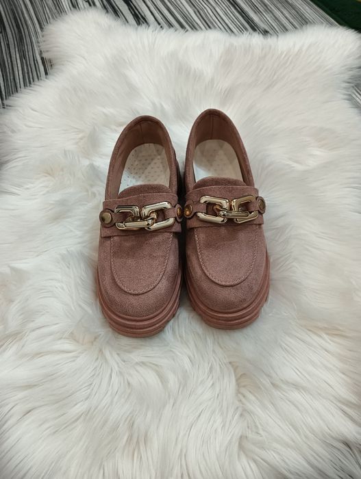 Rochii și încălțăminte dama