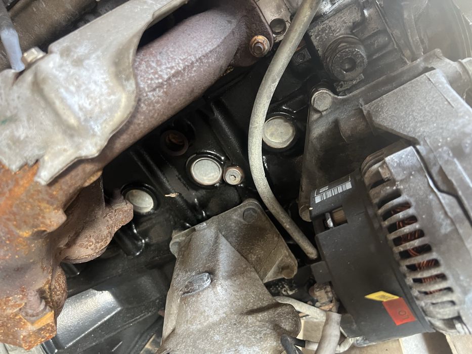 Мерседес m111 2.2  двигатель