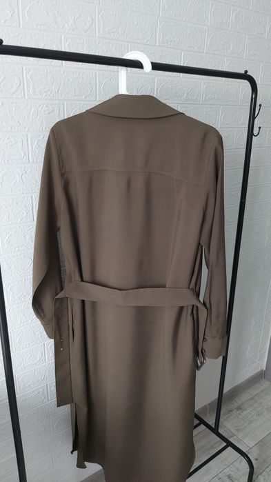 Платье-рубашка цвета хаки