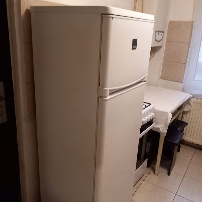 Închiriez garsonieră parter în regim hotelier