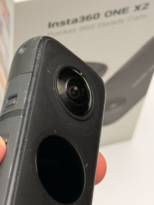 Камера Insta360 X2