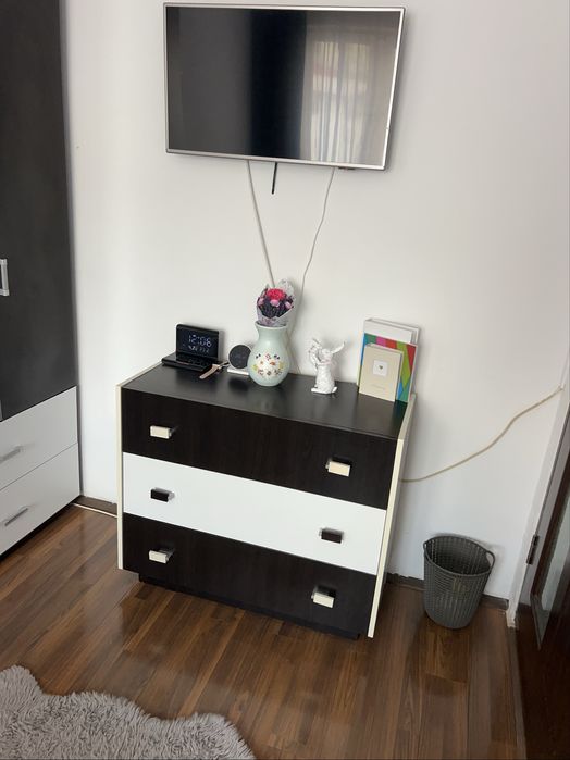 Apartament 3 camere etaj 1