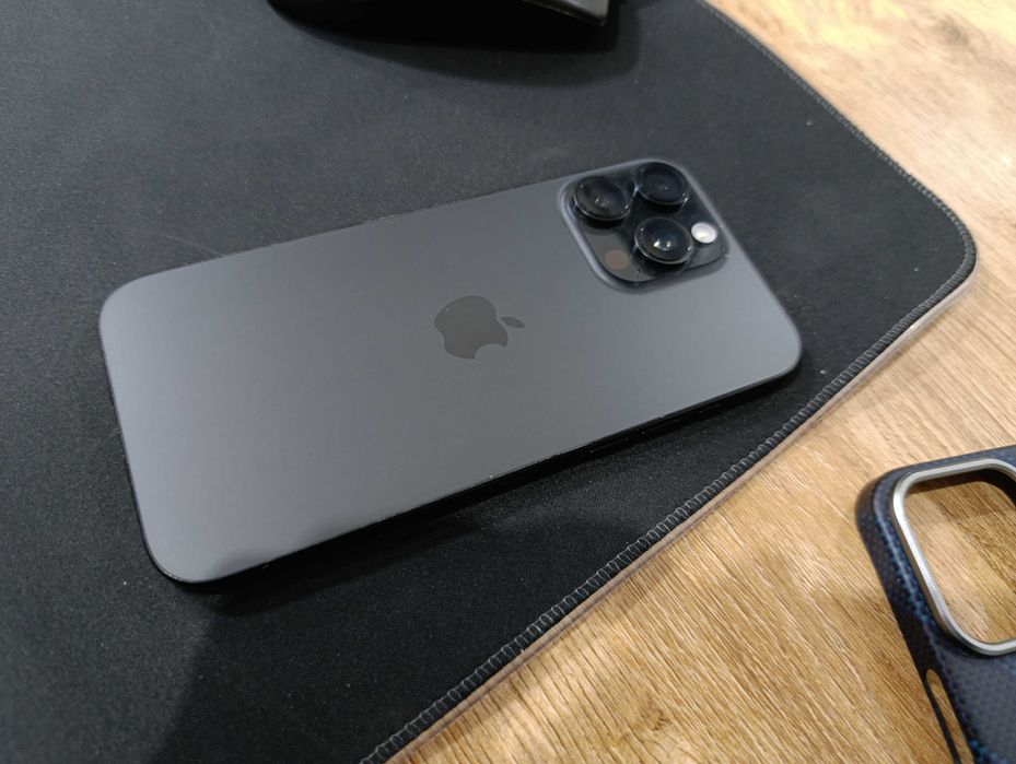 IPhone 16 pro max 256 black 100%