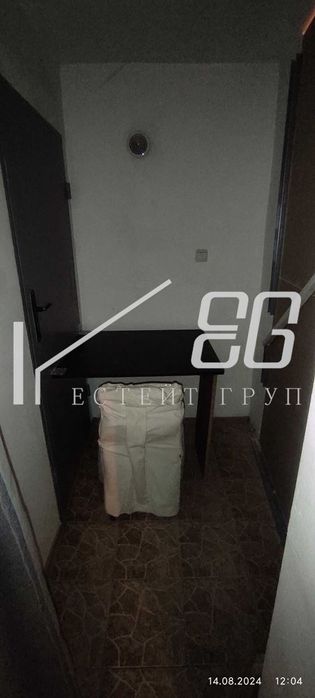 Офис в Варна-Колхозен пазар площ 43кв.м