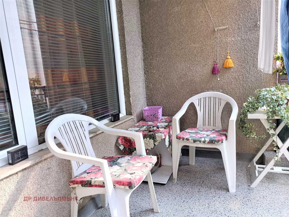 Продава се Тристаен апартамент в София, Белите брези - 112 кв.м за 3125 €/кв.м - Снимка #16