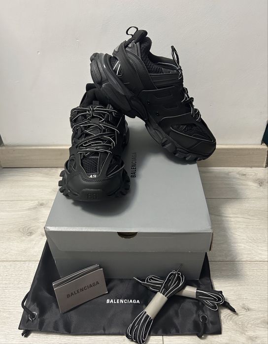 Balenciaga Track