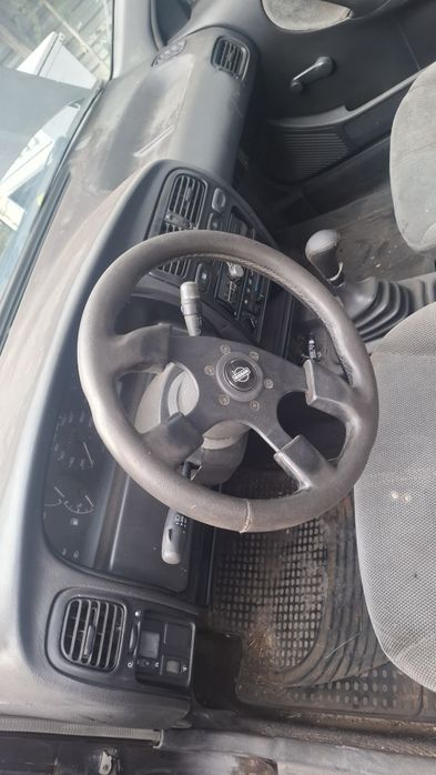 Ниссан  примера P10