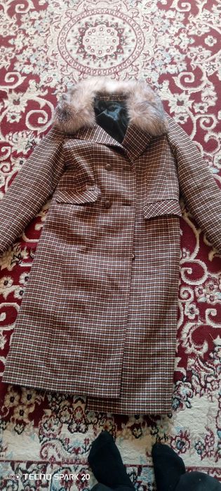 Продам Польто   фирма заря мода