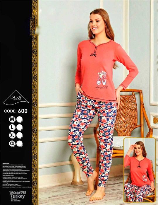 Pijama noua rosie sigilată superbă marima L