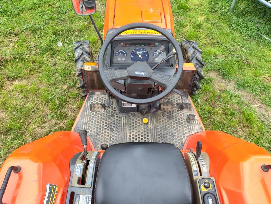 Vând tractor japonez Kubota GL 200 carte RAR