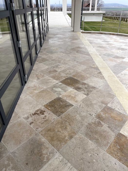 Travertin classic crem antichizat | Travertin Cappuccino pentru Terase, Fațade, Alei și Placări Exterioare | Travertin Iași