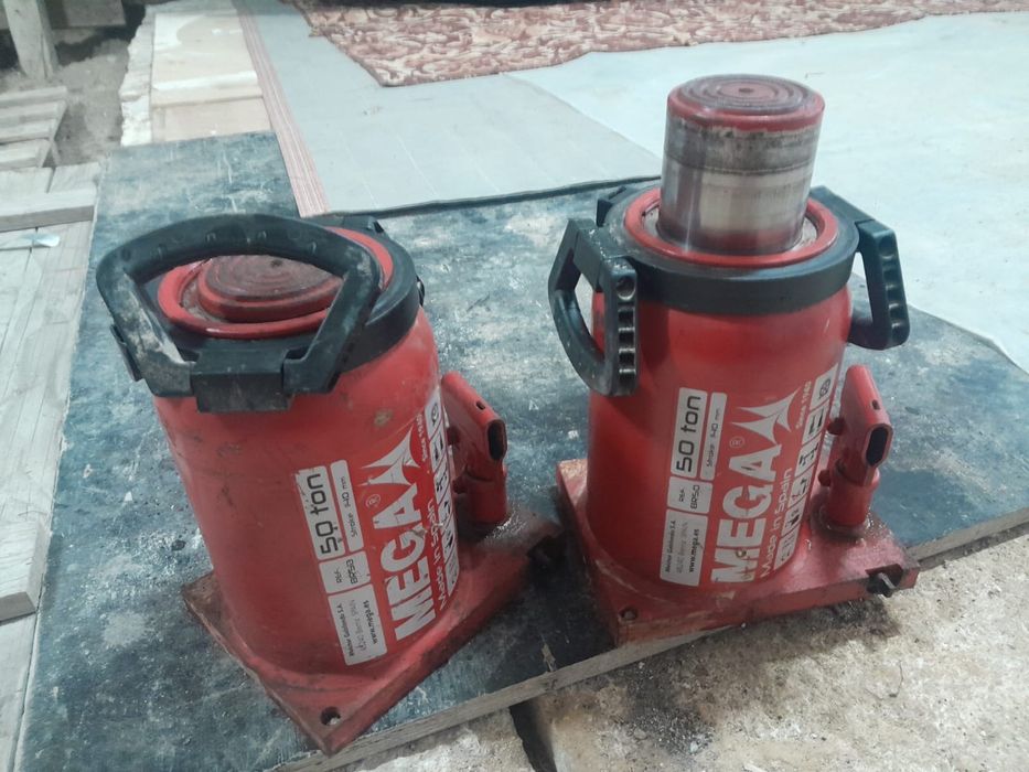 Домкрат 50 тонна испанский