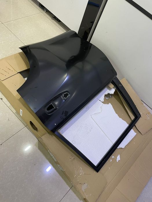 Дверь задняя левая