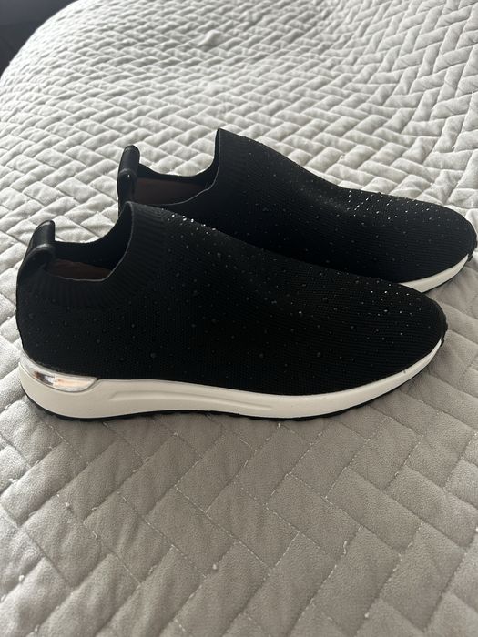 Продам женскую обувь новая